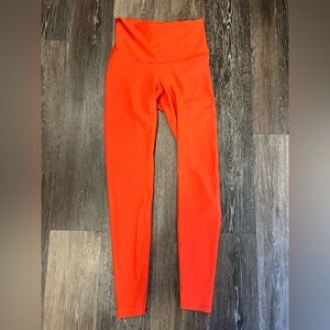 Old Navy Active women’s workout pants tomato red size small